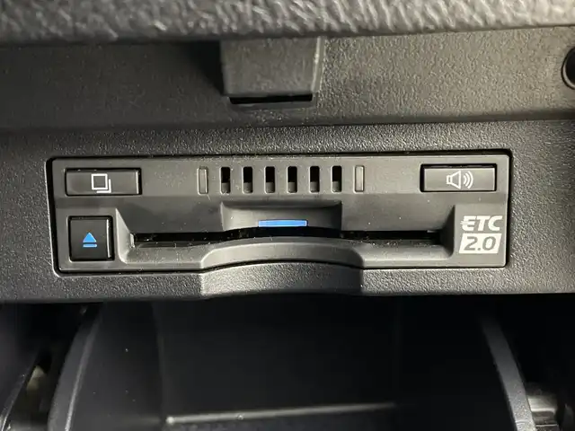 トヨタ アルファード S Cパッケージ 鹿児島県 2021(令3)年 5.3万km ブラック メーカー10インチナビ/（AM/FM/CD/DVD/Bluetooth）/JBLプレミアムサウンド/パノラミックビューモニター/ツインムーンルーフ/パーキングアシスト/3眼LEDヘッドランプ/デジタルインナーミラー/ブラインドスポットモニター/両側パワースライドドア/パワーバックドア/パワーシート/シートヒーター/ベンチレーション/ステアリングヒーター/トヨタセーフティセンス/・プリクラッシュセーフティ/・レーンディパーチャーアラート/・アダプティブハイビーム/・レーダークルーズコントロール/ETC2.0/前後ドライブレコーダー