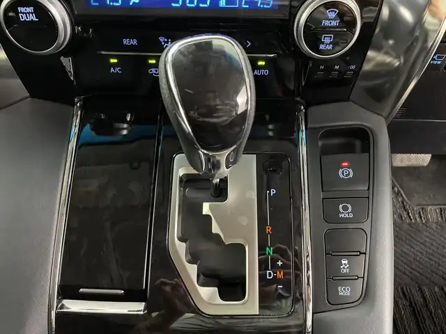 トヨタ アルファード S Cパッケージ 鹿児島県 2021(令3)年 5.3万km ブラック メーカー10インチナビ/（AM/FM/CD/DVD/Bluetooth）/JBLプレミアムサウンド/パノラミックビューモニター/ツインムーンルーフ/パーキングアシスト/3眼LEDヘッドランプ/デジタルインナーミラー/ブラインドスポットモニター/両側パワースライドドア/パワーバックドア/パワーシート/シートヒーター/ベンチレーション/ステアリングヒーター/トヨタセーフティセンス/・プリクラッシュセーフティ/・レーンディパーチャーアラート/・アダプティブハイビーム/・レーダークルーズコントロール/ETC2.0/前後ドライブレコーダー