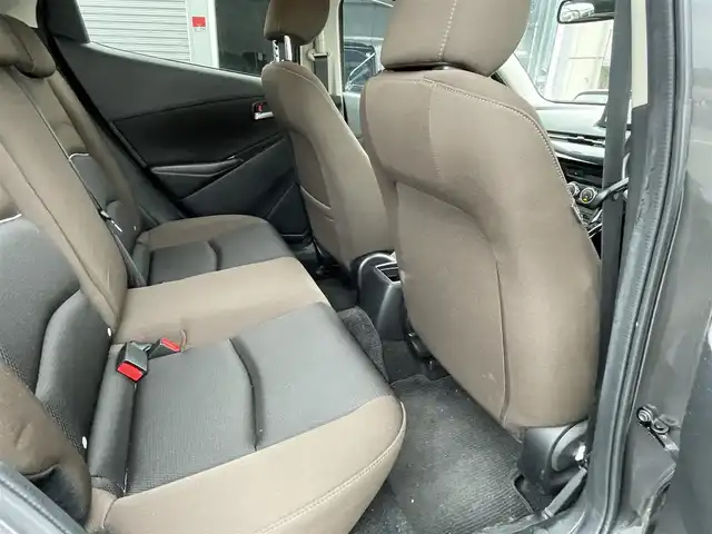 マツダ マツダ２ 15S プロアクティブ 長野県 2020(令2)年 7.6万km マシーングレープレミアムM マツダ純正SDナビ/FM・AM・DVD・CD・フルセグテレビ/Bluetooth Audio/全方位カメラ・バックカメラ/ヘッドアップディスプレイ/衝突被害軽減ブレーキ/前後コーナーセンサー/ステアリングスイッチ/シートヒーター/LEDヘッドライト/オートライト/プッシュスタート/スマートキー/スペアキー/純正フロアマット/純正ホイールキャップ/ETC