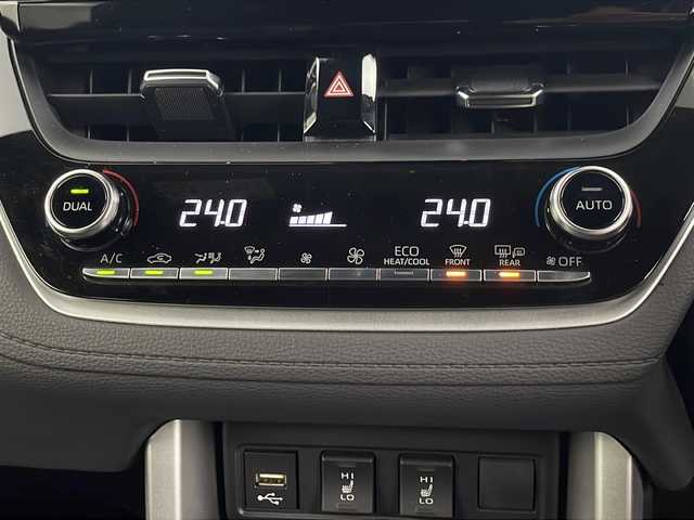 トヨタ カローラ クロス ハイブリッド Z 埼玉県 2023(令5)年 1.5万km アティチュードブラックマイカ 純正ディスプレイオーディオ　/全方位カメラ　/ＢＳＭ　/電動リアゲート　/ビルトインＥＴＣ　/シートヒーター　/パワーシート　/ブレードホールド　/電子パーキング/追従式クルーズコントロール　/レーンキープアシスト　/衝突軽減システム/オートマティックハイビーム/純正アルミホイール/純正フロアマット/フォグランプ/ドアバイザー/ルーフレール