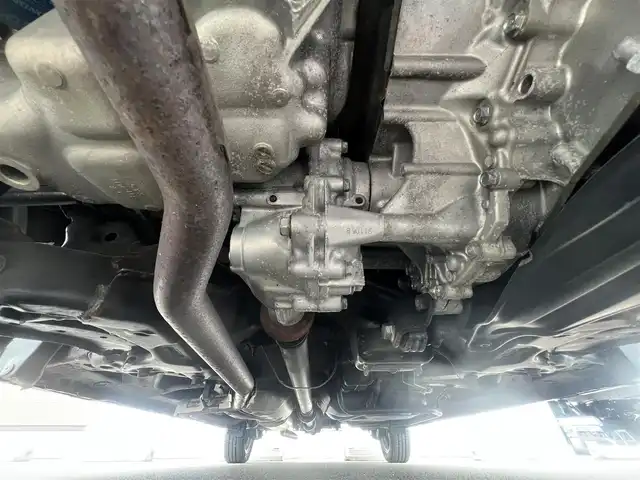 ホンダ Ｎ ＢＯＸ カスタム G L ターボ ホンダセンシング 秋田県 2019(令1)年 8.7万km シャイニンググレーM ４WD/ターボ/安全運転支援システムHondaSENSING/LEDヘッドライト/両側パワースライドドア/純正メモリナビ（DVD/CD再生可能）/フルセグ/バックカメラ/ホンダ純正１５インチアルミ（夏タイヤ装着）/スマートキー/アイドリングストップ/プッシュスタート/アダプティブ・クルーズコントロール追従走行有/コーナーセンサー/レーンキープアシスト/オートマチックハイビーム/ステアリングスイッチ/パドルシフト/前席シートヒーター/ビルトインETC/純正フロアマット/社外ドアバイザー/オートライト/オートエアコン/パワーステアリング/パワーウィンドウ/横滑り防止/盗難防止装置/寒冷地仕様/電動格納ウィンカーミラー