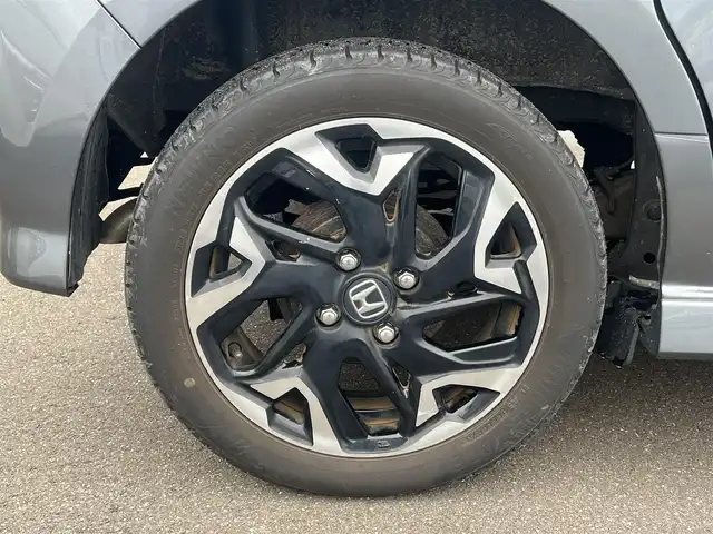ホンダ Ｎ ＢＯＸ カスタム G L ターボ ホンダセンシング 秋田県 2019(令1)年 8.7万km シャイニンググレーM ４WD/ターボ/安全運転支援システムHondaSENSING/LEDヘッドライト/両側パワースライドドア/純正メモリナビ（DVD/CD再生可能）/フルセグ/バックカメラ/ホンダ純正１５インチアルミ（夏タイヤ装着）/スマートキー/アイドリングストップ/プッシュスタート/アダプティブ・クルーズコントロール追従走行有/コーナーセンサー/レーンキープアシスト/オートマチックハイビーム/ステアリングスイッチ/パドルシフト/前席シートヒーター/ビルトインETC/純正フロアマット/社外ドアバイザー/オートライト/オートエアコン/パワーステアリング/パワーウィンドウ/横滑り防止/盗難防止装置/寒冷地仕様/電動格納ウィンカーミラー