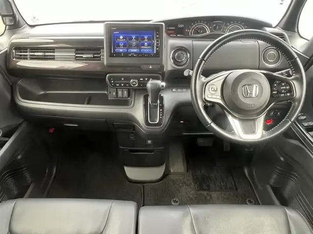 ホンダ Ｎ ＢＯＸ カスタム G L ターボ ホンダセンシング 秋田県 2019(令1)年 8.7万km シャイニンググレーM ４WD/ターボ/安全運転支援システムHondaSENSING/LEDヘッドライト/両側パワースライドドア/純正メモリナビ（DVD/CD再生可能）/フルセグ/バックカメラ/ホンダ純正１５インチアルミ（夏タイヤ装着）/スマートキー/アイドリングストップ/プッシュスタート/アダプティブ・クルーズコントロール追従走行有/コーナーセンサー/レーンキープアシスト/オートマチックハイビーム/ステアリングスイッチ/パドルシフト/前席シートヒーター/ビルトインETC/純正フロアマット/社外ドアバイザー/オートライト/オートエアコン/パワーステアリング/パワーウィンドウ/横滑り防止/盗難防止装置/寒冷地仕様/電動格納ウィンカーミラー