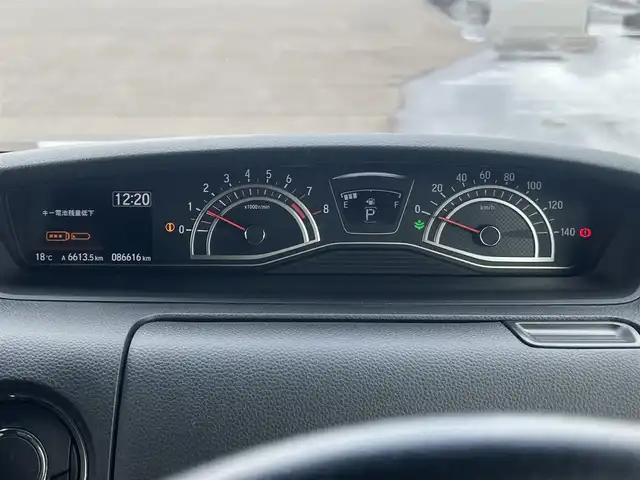ホンダ Ｎ ＢＯＸ カスタム G L ターボ ホンダセンシング 秋田県 2019(令1)年 8.7万km シャイニンググレーM ４WD/ターボ/安全運転支援システムHondaSENSING/LEDヘッドライト/両側パワースライドドア/純正メモリナビ（DVD/CD再生可能）/フルセグ/バックカメラ/ホンダ純正１５インチアルミ（夏タイヤ装着）/スマートキー/アイドリングストップ/プッシュスタート/アダプティブ・クルーズコントロール追従走行有/コーナーセンサー/レーンキープアシスト/オートマチックハイビーム/ステアリングスイッチ/パドルシフト/前席シートヒーター/ビルトインETC/純正フロアマット/社外ドアバイザー/オートライト/オートエアコン/パワーステアリング/パワーウィンドウ/横滑り防止/盗難防止装置/寒冷地仕様/電動格納ウィンカーミラー