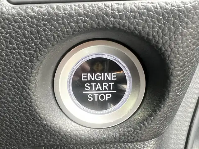 ホンダ Ｎ ＢＯＸ カスタム G L ターボ ホンダセンシング 秋田県 2019(令1)年 8.7万km シャイニンググレーM ４WD/ターボ/安全運転支援システムHondaSENSING/LEDヘッドライト/両側パワースライドドア/純正メモリナビ（DVD/CD再生可能）/フルセグ/バックカメラ/ホンダ純正１５インチアルミ（夏タイヤ装着）/スマートキー/アイドリングストップ/プッシュスタート/アダプティブ・クルーズコントロール追従走行有/コーナーセンサー/レーンキープアシスト/オートマチックハイビーム/ステアリングスイッチ/パドルシフト/前席シートヒーター/ビルトインETC/純正フロアマット/社外ドアバイザー/オートライト/オートエアコン/パワーステアリング/パワーウィンドウ/横滑り防止/盗難防止装置/寒冷地仕様/電動格納ウィンカーミラー