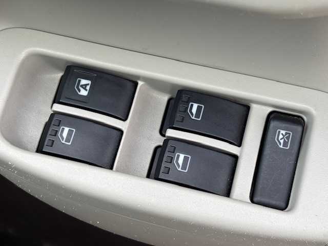 トヨタ パッソ プラスハナ Cパッケージ 宮城県 2014(平26)年 1.7万km ピンクⅡ 登録時走行距離　１７０８６Km/TV・AM/FM/Bluetooth接続/AUX・CD/純正SDナビ/スペアあり/ベンチシート/横滑り防止装置/盗難防止装置/ECOモード/純正フロアマット/１４インチ社外AW/アイドリングストップ/フルフラットシート/フォグランプ/ドアバイザー/電格ミラー/Wミラー