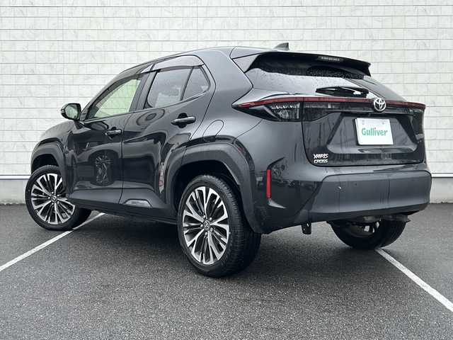 トヨタ ヤリスクロス Z 栃木県 2020(令2)年 4.4万km ブラックマイカ 純正ディスプレイオーディオ/・Bluetooth USB/・アラウンドビューモニター/追従式クルーズコントロール/オートブレーキホールド/電動パーキング/ブラインドスポットモニター/ハーフレザーシート/運転席パワーシート/シートヒーター/ETC/18インチアルミホイール/ドアバイザー/衝突被害軽減システム/コーナーセンサー/LEDヘッドライト/オートライト/オートマチックハイビーム/取扱説明書