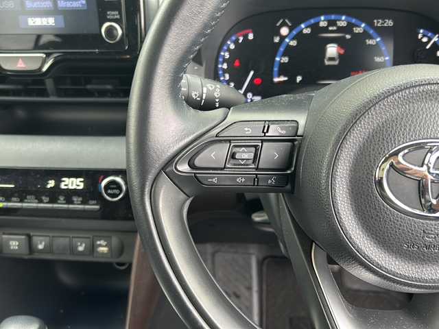 トヨタ ヤリスクロス Z 栃木県 2020(令2)年 4.4万km ブラックマイカ 純正ディスプレイオーディオ/・Bluetooth USB/・アラウンドビューモニター/追従式クルーズコントロール/オートブレーキホールド/電動パーキング/ブラインドスポットモニター/ハーフレザーシート/運転席パワーシート/シートヒーター/ETC/18インチアルミホイール/ドアバイザー/衝突被害軽減システム/コーナーセンサー/LEDヘッドライト/オートライト/オートマチックハイビーム/取扱説明書