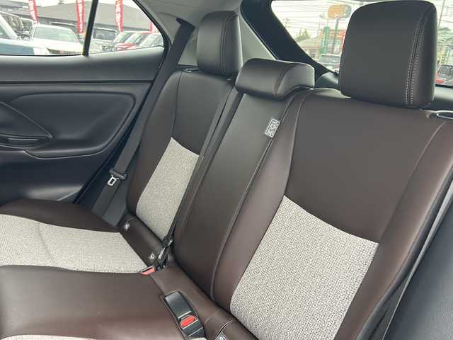 トヨタ ヤリスクロス Z 栃木県 2020(令2)年 4.4万km ブラックマイカ 純正ディスプレイオーディオ/・Bluetooth USB/・アラウンドビューモニター/追従式クルーズコントロール/オートブレーキホールド/電動パーキング/ブラインドスポットモニター/ハーフレザーシート/運転席パワーシート/シートヒーター/ETC/18インチアルミホイール/ドアバイザー/衝突被害軽減システム/コーナーセンサー/LEDヘッドライト/オートライト/オートマチックハイビーム/取扱説明書