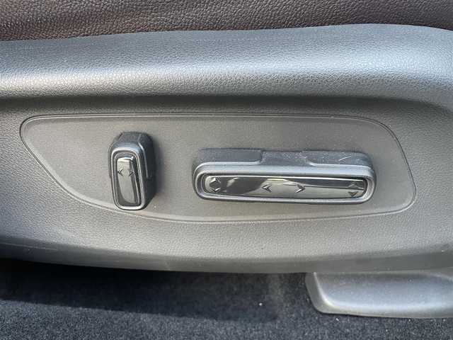 ホンダ ＺＲ－Ｖ ハイブリッド e:HEV Z 東京都 2024(令6)年 1万km プラチナホワイトパール ワンオーナー　/純正９型ナビ　/ＢＯＳＥ　/全周囲カメラ　/電動リアゲート　/レザーシート　/前席パワーシート　/シートヒーター　/ワイヤレス充電　/追従クルコン　/フルセグＴＶ　/前後ドラレコ　/ビルトイン２．０ＥＴＣ/BSＭ/パドルシフト