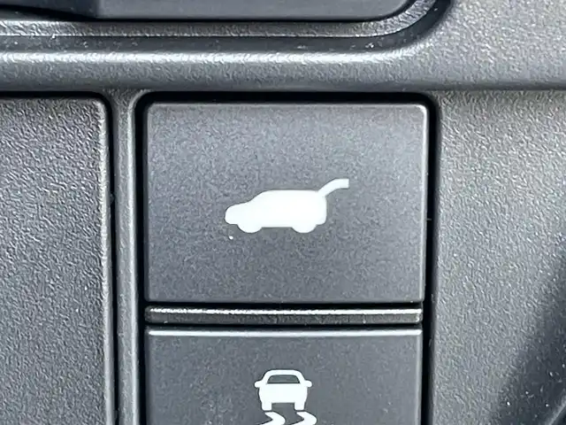 ホンダ ＺＲ－Ｖ ハイブリッド e:HEV Z 東京都 2024(令6)年 1万km プラチナホワイトパール ワンオーナー　/純正９型ナビ　/ＢＯＳＥ　/全周囲カメラ　/電動リアゲート　/レザーシート　/前席パワーシート　/シートヒーター　/ワイヤレス充電　/追従クルコン　/フルセグＴＶ　/前後ドラレコ　/ビルトイン２．０ＥＴＣ/BSＭ/パドルシフト