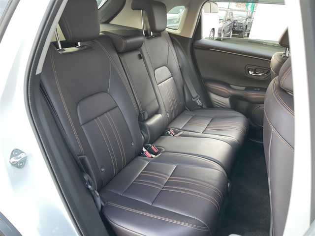 ホンダ ＺＲ－Ｖ ハイブリッド e:HEV Z 東京都 2024(令6)年 1万km プラチナホワイトパール ワンオーナー　/純正９型ナビ　/ＢＯＳＥ　/全周囲カメラ　/電動リアゲート　/レザーシート　/前席パワーシート　/シートヒーター　/ワイヤレス充電　/追従クルコン　/フルセグＴＶ　/前後ドラレコ　/ビルトイン２．０ＥＴＣ/BSＭ/パドルシフト