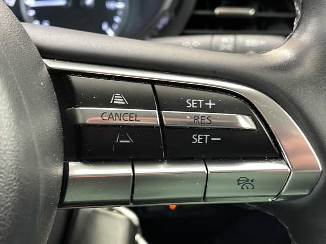 マツダ マツダ３セダン 15S ツーリング 新潟県 2021(令3)年 2.8万km ソウルレッドクリスタルM 純正SDナビ/CD/DVD/BT/フルセグテレビ/ミュージックサーバー/全方位カメラ/ETC/ドライブレコーダー/衝突被害軽減ブレーキ/レーンキープアシスト/レーダークルーズコントロール/ステアリングスイッチ/コーナーセンサー/スマートキー/プッシュスタート/LEDヘッドライト/オートライト/オートハイビーム/純正18インチアルミホイール/社外16インチAW冬タイヤ車載