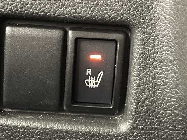 スズキ スペーシア カスタム HYBRID XS 愛知県 2020(令2)年 2.7万km ブルーイッシュブラックパール3 禁煙車/純正8インチナビ/（Bluetooth/フルセグTV/CD/DVD/USB)/バックカメラ/スズキセーフティサポート/・衝突軽減ブレーキ/・レーンキープアシスト/・パーキングセンサー/・レーダークルーズコントロール/ドライブレコーダー/ETC/シートヒーター/両側パワースライドドア/アイドリングストップ/純正15インチアルミホイール/スマートキー/プッシュスタート/ＬＥＤヘッドライト/フロントフォグランプ/フロアマット/電動格納ミラー/横滑り防止装置