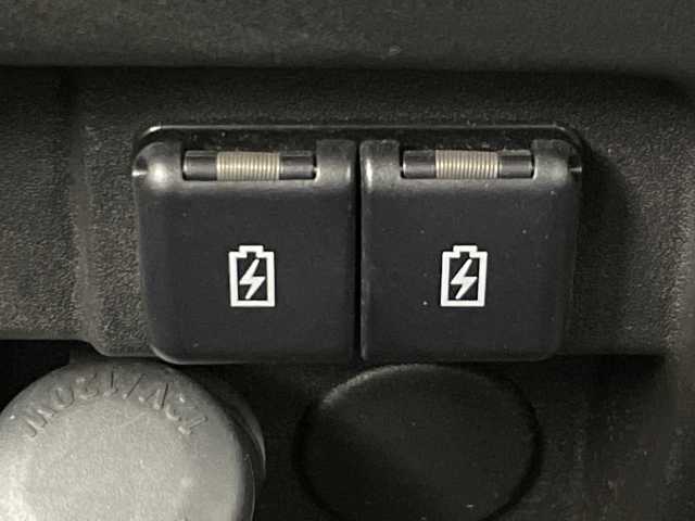 スズキ スペーシア カスタム HYBRID XS 愛知県 2020(令2)年 2.7万km ブルーイッシュブラックパール3 禁煙車/純正8インチナビ/（Bluetooth/フルセグTV/CD/DVD/USB)/バックカメラ/スズキセーフティサポート/・衝突軽減ブレーキ/・レーンキープアシスト/・パーキングセンサー/・レーダークルーズコントロール/ドライブレコーダー/ETC/シートヒーター/両側パワースライドドア/アイドリングストップ/純正15インチアルミホイール/スマートキー/プッシュスタート/ＬＥＤヘッドライト/フロントフォグランプ/フロアマット/電動格納ミラー/横滑り防止装置