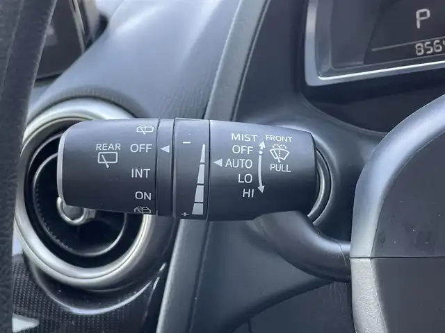 マツダ マツダ２ XD プロアクティブ 愛知県 2019(令1)年 8.6万km マシーングレープレミアムM (株)IDOMが運営する【じしゃロン名古屋鳴海店】の自社ローン専用車両になりますこちらは現金またはオートローンご利用時の価格です。自社ローンご希望の方は別途その旨お申付け下さい/スマートシティブレーキサポート/BSM/車線逸脱警報/ヘッドアップディスプレイ/純正SDナビ（Bluetooth/FM/AM/USB）/シートヒーター/アイドリングストップ/ETC