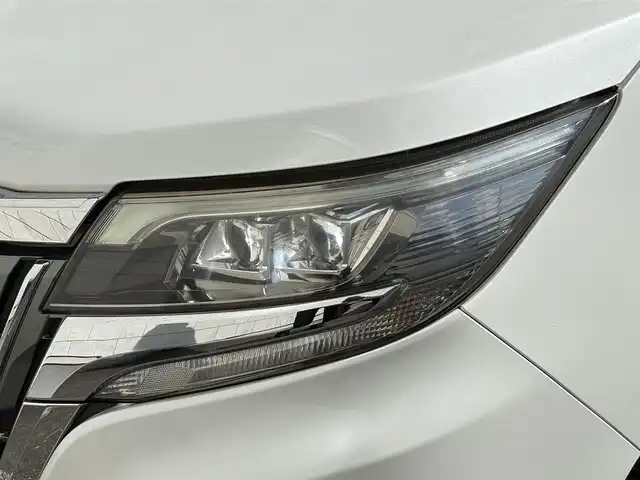 トヨタ エスクァイア Gi 岩手県 2018(平30)年 6万km ホワイトパールクリスタルシャイン 4WD/禁煙車/純正ナビ(CD/DVD/BT/TV)/バックカメラ/両側パワースライドドア/ETC/ドライブレコーダー/レザーシート/シートヒーター /アイドリングストップ/衝突軽減ブレーキ/レーンキープ /オートハイビーム/オートライト/LED/ウィンカーミラー/フォグランプ/LEDヘッドライト/クルーズコントロール/純正フロアマット/ドアバイザー/保証書、取説