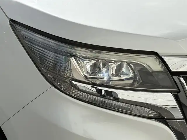 トヨタ エスクァイア Gi 岩手県 2018(平30)年 6万km ホワイトパールクリスタルシャイン 4WD/禁煙車/純正ナビ(CD/DVD/BT/TV)/バックカメラ/両側パワースライドドア/ETC/ドライブレコーダー/レザーシート/シートヒーター /アイドリングストップ/衝突軽減ブレーキ/レーンキープ /オートハイビーム/オートライト/LED/ウィンカーミラー/フォグランプ/LEDヘッドライト/クルーズコントロール/純正フロアマット/ドアバイザー/保証書、取説