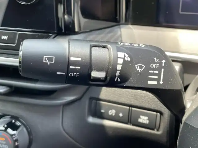 日産 ノート X 愛媛県 2021(令3)年 1.8万km スーパーブラック ・純正フルエアロ　/・純正コネクトナビ　/・フルセグＴＶ　/・カープレイ　/・プロパイロット　/・アラウンドビューモニタ　/・シートヒーター　/・ブラインドスポット　/・寒冷地仕様　/・デジタルインナーミラー　/・置くだけ充電　/・ＢＳＷ　/・ＥＴＣ