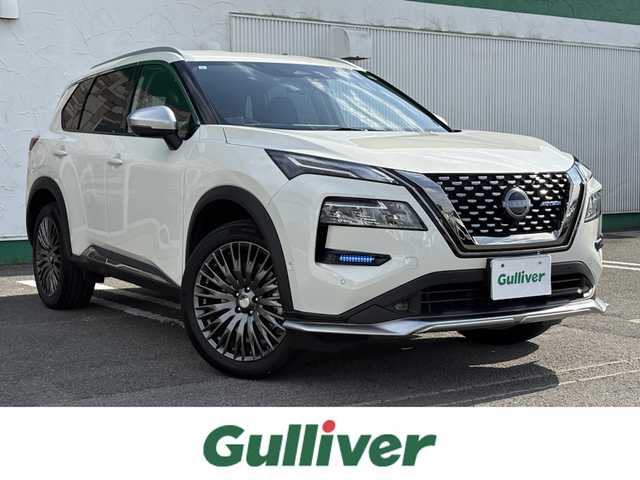 日産 エクストレイル オーテック e-4ORCE アドバンスドPKG 徳島県 2023(令5)年 0.5万km ブリリアントホワイトパール 純正ナビ/(CD・DVD/Bluetoothフルセグ)/全方位カメラ/ETC/衝突被害軽減ブレーキ/プロパイロット/ブラインドスポットモニター/レーンキープアシスト/前後コーナーセンサー/純正20インチアルミホイール/LEDヘッドライト/オートマチックハイビーム/オートライト/レザーシート/パワーシート/シートヒーター/パワーバックドア/純正フロアマット/横滑り防止装置/盗難防止装置