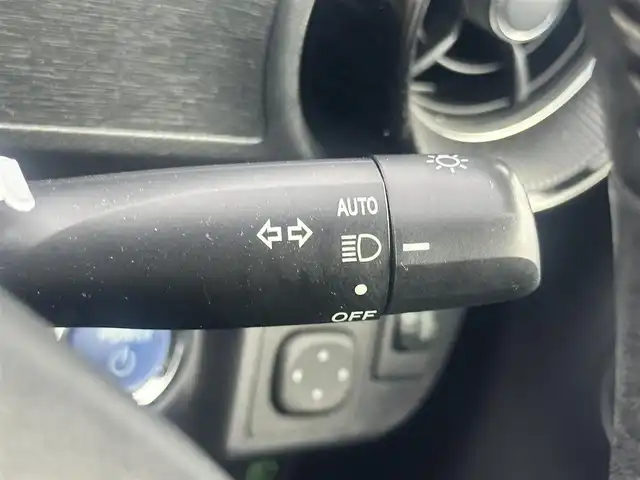 トヨタ アクア クロスオーバー 愛知県 2019(令1)年 3.4万km オリーブマイカM 純正SDナビ　/フルセグTV　/Bluetooth　/TSS　/レーンディパラーチャー　/衝突軽減ブレーキ　/前後ドライブレコーダー　/ハーフレザーシート　/クリアランスソナー　/シートヒーター　/スペアキー　/純正AW　/純正フロアマット　