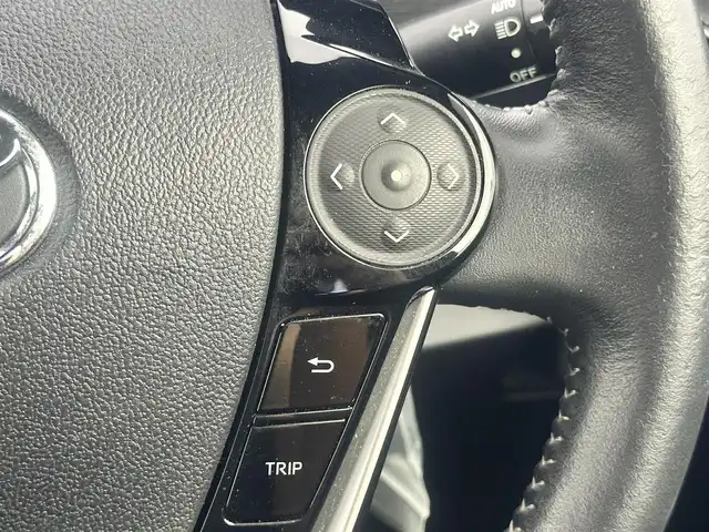 トヨタ アクア クロスオーバー 愛知県 2019(令1)年 3.4万km オリーブマイカM 純正SDナビ　/フルセグTV　/Bluetooth　/TSS　/レーンディパラーチャー　/衝突軽減ブレーキ　/前後ドライブレコーダー　/ハーフレザーシート　/クリアランスソナー　/シートヒーター　/スペアキー　/純正AW　/純正フロアマット　