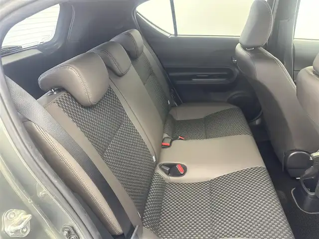 トヨタ アクア クロスオーバー 愛知県 2019(令1)年 3.4万km オリーブマイカM 純正SDナビ　/フルセグTV　/Bluetooth　/TSS　/レーンディパラーチャー　/衝突軽減ブレーキ　/前後ドライブレコーダー　/ハーフレザーシート　/クリアランスソナー　/シートヒーター　/スペアキー　/純正AW　/純正フロアマット　