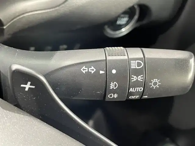 スズキ スイフト HYBRID RS 愛知県 2017(平29)年 3.7万km スピーディーブルーM 純正ナビ　/(CD・DVD再生/ラジオ/フルセグTV/USB/iPod/Bluetooth/AUX)/アラウンドビューモニター　/デュアルセンサーブレーキサポート　/レーダークルーズコントロール/シートヒーター　/ビルトインＥＴＣ　/ＬＥＤヘッドライト　/ドライブレコーダー　/ＵＳＢ接続　/パドルシフト　/車線逸脱警報　/横滑り防止/アイドリングストップ/プッシュスタート/　　-スマートキー/純正フロアマット