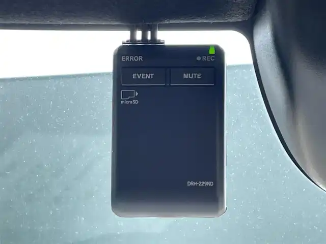 ホンダ Ｎ ＢＯＸ カスタム 滋賀県 2024(令6)年 0.1万km ミッドナイトブルービームM 禁煙車/純正9型ナビ/CD/DVD/Bluetooth/フルセグTV/ドラレコ/ETC/バックカメラ/片側パワースライドドア/プッシュスタート/スペアキー/クルーズコントロール/シートヒーター/ホンダセンシング/LEDヘッドライト/オートライト/純正アルミホイール
