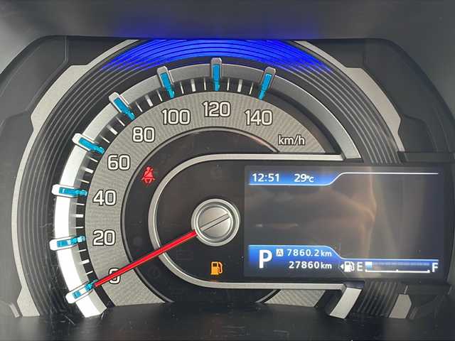 スズキ ハスラー HYBRID G 三重県 2020(令2)年 2.8万km ブリスクブルーメタリック/ホワイト2トーンルーフ ９型ナビ　/全周囲カメラ　/ビルトインＥＴＣ/ＬＥＤヘッドライト　/フォグライト　/前席シートヒーター　/衝突軽減システム　/レーンキープアシスト　/オートライト　/電動格納ミラー　/純正ホイール　/スペアキー/禁煙車