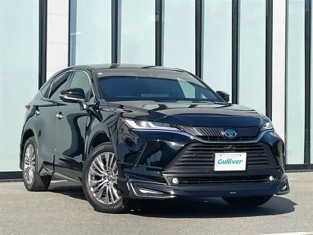 トヨタ ハリアー ハイブリッド Z レザーパッケージ 大阪府 2021(令3)年 3万km ブラック トヨタセーフティセンス/純正１２．３インチナビ/フルセグTV/Bluetooth/USB/パノラマビューモニター/モデリスタエアロ（フロント、サイド、リア）/モデリスタフロントＬＥＤ付き/   AVANT EMOTIONAL STYLE/ＪＢＬサウンド/クリアランスソナー/ブラインドスポットモニター/ヘッドアップディスプレイ　/デジタルインナーミラー/パワーシート(運転席メモリー付き）/電動リアゲート　/前席エアシートヒーター/ステアリングヒーター/アイドリングストップ/前後ドライブレコーダー/純正19インチアルミホイール/純正フロアマット/プッシュスタート/スマートキー/ビルトインETC2.0/　
