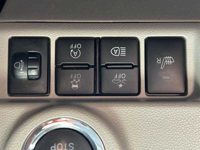 ダイハツ ムーヴ X リミテッド SAⅢ 愛媛県 2019(令1)年 6.5万km ホワイト プッシュスタート/社外ナビ（FM/AM/CD/BT）/バックカメラ/ETC/シートヒーター/純正アルミホイール/横滑り防止装置/オートライト/オートマチックハイビーム/コーナーセンサー/アイドリングストップ