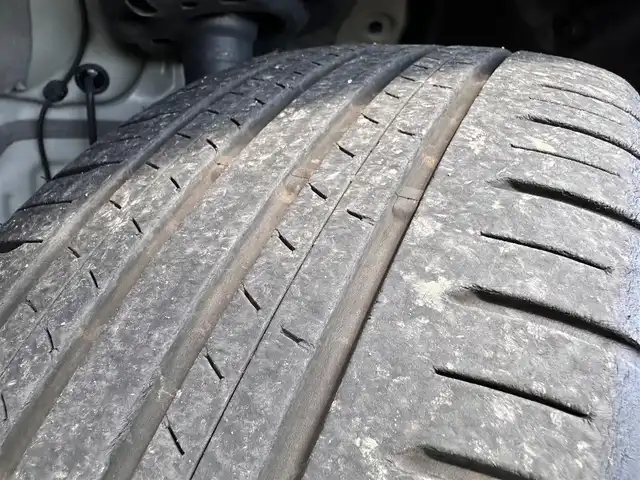 トヨタ ヤリスクロス ハイブリッド Z 宮城県 2022(令4)年 2.9万km プラチナホワイトパールマイカ ブラインドスポットモニター/リアクロストラフィックオートブレーキ/＝＝＝/セーフティセンス/・プリクラッシュセーフティ/・レーントレーシングアシスト/・レーダークルーズコントロール/・オートマチックハイビーム/・ロードサインアシスト/先行車発進告知機能/セカンダリーコリジョンブレーキ/パーキングサポートブレーキ（前後方静止物）/8インチディスプレイオーディオ/・ナビ付/・Bluetooth/・AppleCarPlay/AndroidAuto/バックカメラ/ビルトインETC/ドライブレコーダー/ハーフレザーシート/シートヒーター/ステアリングヒーター/パワーシート/LEDヘッドランプ/オートライト/革巻きステアリング/ステアリングスイッチ/電動パーキングブレーキ/ブレーキホールド/電動格納ミラー/純正18インチAW/純正フロアマット/純正ドアバイザー/W/サイド/カーテンエアバッグ