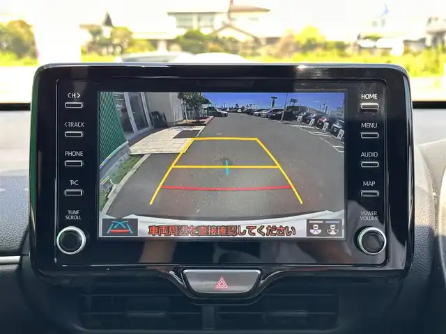 トヨタ ヤリスクロス ハイブリッド Z 宮城県 2022(令4)年 2.9万km プラチナホワイトパールマイカ ブラインドスポットモニター/リアクロストラフィックオートブレーキ/＝＝＝/セーフティセンス/・プリクラッシュセーフティ/・レーントレーシングアシスト/・レーダークルーズコントロール/・オートマチックハイビーム/・ロードサインアシスト/先行車発進告知機能/セカンダリーコリジョンブレーキ/パーキングサポートブレーキ（前後方静止物）/8インチディスプレイオーディオ/・ナビ付/・Bluetooth/・AppleCarPlay/AndroidAuto/バックカメラ/ビルトインETC/ドライブレコーダー/ハーフレザーシート/シートヒーター/ステアリングヒーター/パワーシート/LEDヘッドランプ/オートライト/革巻きステアリング/ステアリングスイッチ/電動パーキングブレーキ/ブレーキホールド/電動格納ミラー/純正18インチAW/純正フロアマット/純正ドアバイザー/W/サイド/カーテンエアバッグ