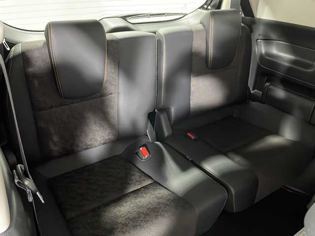 ホンダ フリード ハイブリット クロスター ホンダセンシング 広島県 2021(令3)年 3.6万km クリスタルブラックパール 禁煙車/カロッツェリアナビ/バックカメラ/レーダークルーズコントロール/両側パワースライドドア/ＥＴＣ/レーンキープアシスト/ステアリングスイッチ/衝突被害軽減システム/ＬＥＤヘッドライト/フォグ/オートライト/ＥＣＯＮ/純正15インチアルミホイール(185/65/R15)/エアバッグ(運転席/助手席)