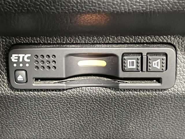 ホンダ フリード ハイブリット クロスター ホンダセンシング 広島県 2021(令3)年 3.6万km クリスタルブラックパール 禁煙車/カロッツェリアナビ/バックカメラ/レーダークルーズコントロール/両側パワースライドドア/ＥＴＣ/レーンキープアシスト/ステアリングスイッチ/衝突被害軽減システム/ＬＥＤヘッドライト/フォグ/オートライト/ＥＣＯＮ/純正15インチアルミホイール(185/65/R15)/エアバッグ(運転席/助手席)