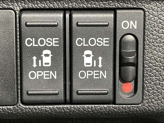 ホンダ フリード ハイブリット クロスター ホンダセンシング 広島県 2021(令3)年 3.6万km クリスタルブラックパール 禁煙車/カロッツェリアナビ/バックカメラ/レーダークルーズコントロール/両側パワースライドドア/ＥＴＣ/レーンキープアシスト/ステアリングスイッチ/衝突被害軽減システム/ＬＥＤヘッドライト/フォグ/オートライト/ＥＣＯＮ/純正15インチアルミホイール(185/65/R15)/エアバッグ(運転席/助手席)