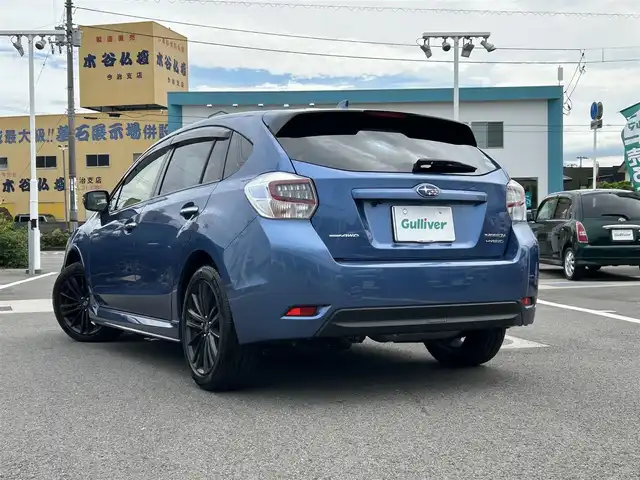 スバル インプレッサ ＸＶ ハイブリッド 愛媛県 2016(平28)年 7.1万km クォーツブルーP 登録時走行距離：70189Km/純正メモリナビ/AM/FM/DVD/CD/フルセグ/BT/4WD/ETC/AAC/ハーフレザーシート/D+Nパワーシート/追従クルーズコントロール/横滑り防止装置/盗難防止装置/レーンキープアシスト/衝突軽減システム/キセノンヘッドライト/オートライト/エンジンスタートボタン/スマートキー/純正フロアマット/純正アルミホイール