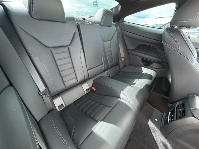 ＢＭＷ ４２０ｉ クーペ Mスポーツ 佐賀県 2022(令4)年 4.8万km アルピンホワイトⅢ /OPサンルーフ//OP19インチツインスポークブラック塗装アルミホイール//コンフォートパッケージ/・パワートランクリッド/・ストレージコンパートメントパッケージ/・パーキングアシストプラス//12.3インチマルチディスプレーメーターパネル//10.25インチワイドディスプレーHDDナビ//HiFiスピーカーシステム//フルセグTV/Bluetooth/USB//バックカメラ//純正前後ドライブレコーダー//後退アシスト//ブラックレザーシート//メモリー機能付きパワーシート//シートヒーター//パドルシフト//インテリジェントセーフティ//車線逸脱警告//ステアリングサポート//レーダークルーズコントロール//スマートキー//スペアキー//保証書//取扱説明書