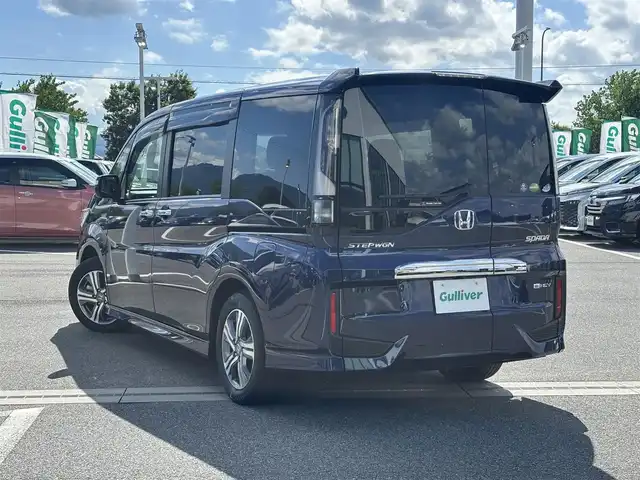 ホンダ ステップワゴン スパーダ eHEV G ホンダS 奈良県 2020(令2)年 6.9万km オブシダンブルーパール ９インチ純正ＳＤナビ（ＶＸＭ－２１７ＶＦＮｉ）　/フルセグ　/Ｂｌｕｅｔｏｏｔｈ　/ＣＤ／ＤＶＤ　/ＵＳＢ入力端子　/社外フリップダウンモニター/バックカメラ　/ビルトインＥＴＣ２．０　/電動パーキングブレーキ　/ブレーキホールド　/スペアキー/レーダークルーズコントロール/純正フロアマット/純正アルミホイール/ＬＥＤヘッドライト