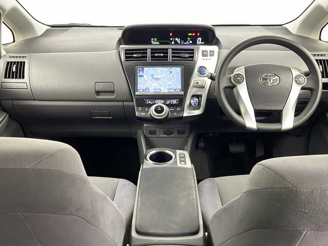 トヨタ プリウス α S 埼玉県 2013(平25)年 2.4万km シルバーM 純正ＨＤＤナビ　/　AM／FM/CD／DVD／Bluetooth　/バックカメラ　/ビルトインＥＴＣ　/ドライブレコーダー　/純正１６インチアルミホイール　/純正フロアマット　/フォグランプ　/オートライト　/ウィンカーミラー/プッシュスタート/スマートキー/ドアバイザー