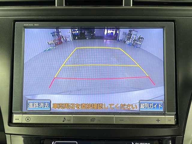 トヨタ プリウス α S 埼玉県 2013(平25)年 2.4万km シルバーM 純正ＨＤＤナビ　/　AM／FM/CD／DVD／Bluetooth　/バックカメラ　/ビルトインＥＴＣ　/ドライブレコーダー　/純正１６インチアルミホイール　/純正フロアマット　/フォグランプ　/オートライト　/ウィンカーミラー/プッシュスタート/スマートキー/ドアバイザー