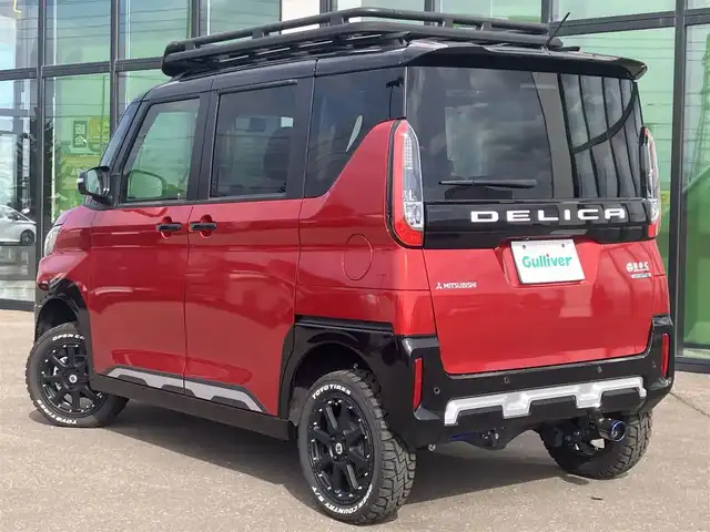 三菱 デリカミニ T プレミアム 道南・函館 2023(令5)年 0.1万km アメジストブラック/レッドM /2インチリフトアップ//社外ＳＤナビ//フルセグＴＶ//ドライブレコーダー//全周位カメラ//両側パワースライドドア//ルーフラック//デジタルインナーミラー//クルーズコントロール//レーンキープアシスト//コーナーセンサー//車線逸脱警報//オートライト//オートハイビーム//シートヒーター//合皮シートカバー//ETC//スマートキー