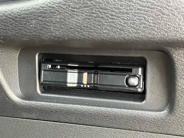 三菱 デリカミニ T プレミアム 道南・函館 2023(令5)年 0.1万km アメジストブラック/レッドM /2インチリフトアップ//社外ＳＤナビ//フルセグＴＶ//ドライブレコーダー//全周位カメラ//両側パワースライドドア//ルーフラック//デジタルインナーミラー//クルーズコントロール//レーンキープアシスト//コーナーセンサー//車線逸脱警報//オートライト//オートハイビーム//シートヒーター//合皮シートカバー//ETC//スマートキー