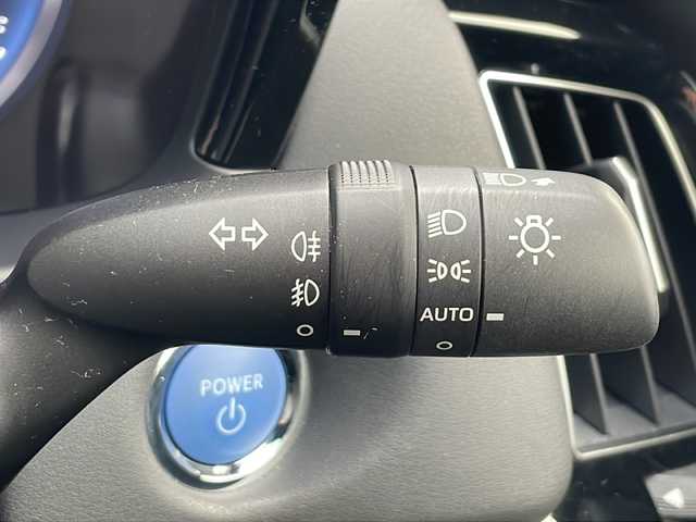 トヨタ クラウン ハイブリッド RS アドバンス 岐阜県 2019(令1)年 3万km ホワイトパールクリスタルシャイン 禁煙車/純正ナビ/AM/FM/CD/DVD/Miracast/フルセグTV/クルーズコントロール/レーンキープアシスト/パーキングセンサー/前後コーナーセンサー/衝突軽減ブレーキ/バックカメラ/ブラインドスポット/サンルーフ/シートヒーター/パワーシート/シートメモリー/ハーフレザーシート/純正アルミホイール/純正フロアマット/パドルシフト/ビルトインETC2.0/盗難防止/ドアバイザー/LEDヘッドライト/オートライト/オートハイビーム/オートエアコン/プッシュスタート/スマートキー