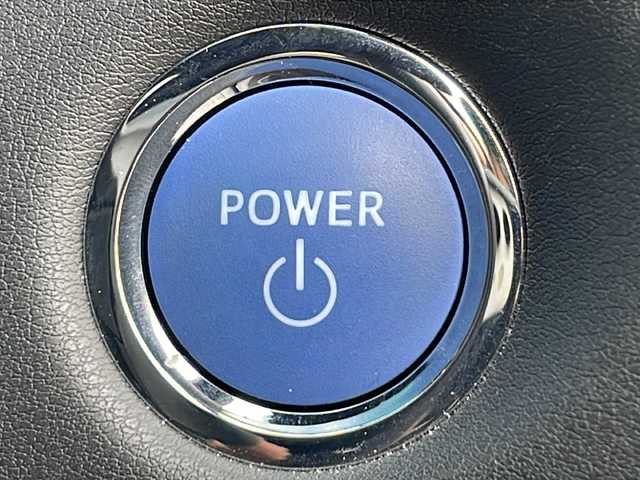 トヨタ クラウン ハイブリッド RS アドバンス 岐阜県 2019(令1)年 3万km ホワイトパールクリスタルシャイン 禁煙車/純正ナビ/AM/FM/CD/DVD/Miracast/フルセグTV/クルーズコントロール/レーンキープアシスト/パーキングセンサー/前後コーナーセンサー/衝突軽減ブレーキ/バックカメラ/ブラインドスポット/サンルーフ/シートヒーター/パワーシート/シートメモリー/ハーフレザーシート/純正アルミホイール/純正フロアマット/パドルシフト/ビルトインETC2.0/盗難防止/ドアバイザー/LEDヘッドライト/オートライト/オートハイビーム/オートエアコン/プッシュスタート/スマートキー