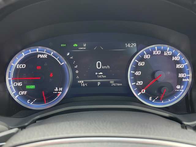 トヨタ クラウン ハイブリッド RS アドバンス 岐阜県 2019(令1)年 3万km ホワイトパールクリスタルシャイン 禁煙車/純正ナビ/AM/FM/CD/DVD/Miracast/フルセグTV/クルーズコントロール/レーンキープアシスト/パーキングセンサー/前後コーナーセンサー/衝突軽減ブレーキ/バックカメラ/ブラインドスポット/サンルーフ/シートヒーター/パワーシート/シートメモリー/ハーフレザーシート/純正アルミホイール/純正フロアマット/パドルシフト/ビルトインETC2.0/盗難防止/ドアバイザー/LEDヘッドライト/オートライト/オートハイビーム/オートエアコン/プッシュスタート/スマートキー