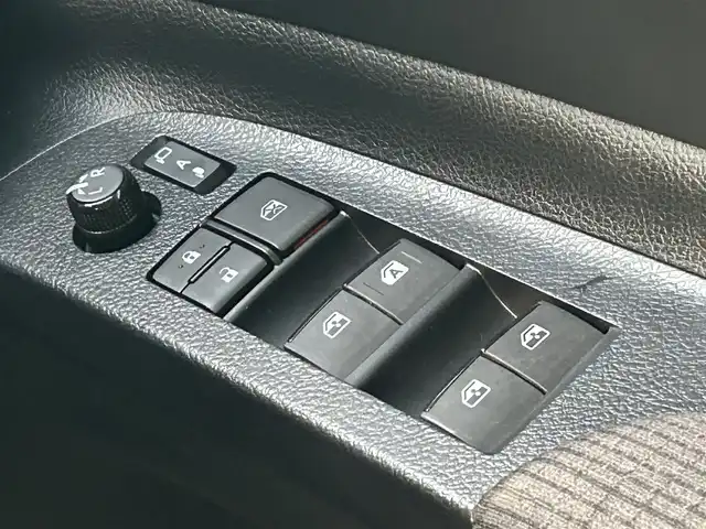 トヨタ シエンタ ファンベースG 岡山県 2019(平31)年 3.6万km パール 純正ナビ/全方位カメラ/モデリスタエアロ/両側電動スライドドア/純正アルミホイール/プッシュスタート/ドアバイザー/ＥＴＣ/ドライブレコーダー