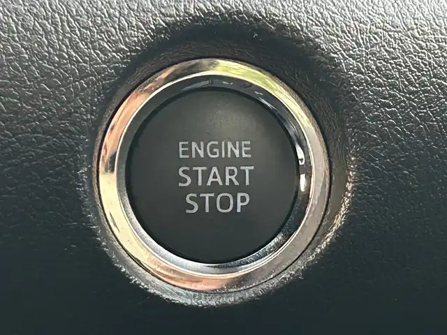 トヨタ シエンタ ファンベースG 岡山県 2019(平31)年 3.6万km パール 純正ナビ/全方位カメラ/モデリスタエアロ/両側電動スライドドア/純正アルミホイール/プッシュスタート/ドアバイザー/ＥＴＣ/ドライブレコーダー