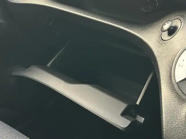 トヨタ シエンタ ファンベースG 岡山県 2019(平31)年 3.6万km パール 純正ナビ/全方位カメラ/モデリスタエアロ/両側電動スライドドア/純正アルミホイール/プッシュスタート/ドアバイザー/ＥＴＣ/ドライブレコーダー